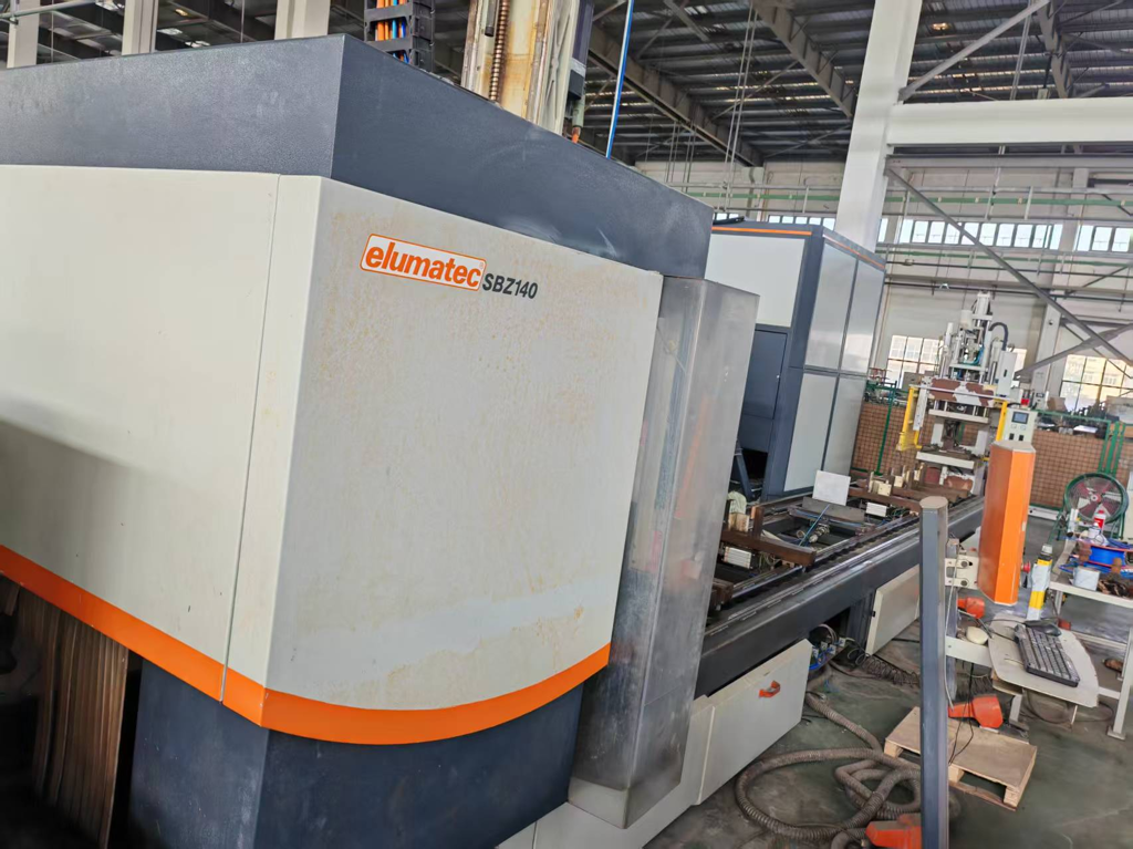 C251009-Elumatec 140